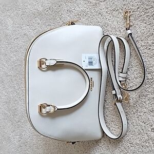 Coach Katy Satchel. Beige Medium Cross-grained Leather.